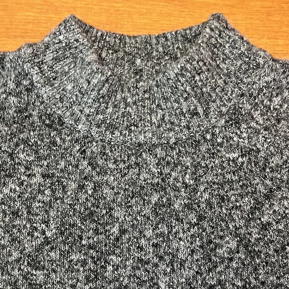 Marled Soft Heather Gray Turtleneck Sweater, Balloon Sleeves, Super Soft, Size M - Picture 5 of 13